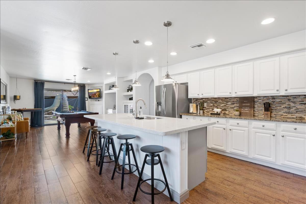 5 Bedroom 4 Bath Boutique Home Premium Location + Heated Pool Option Γκλέντεϊλ Εξωτερικό φωτογραφία