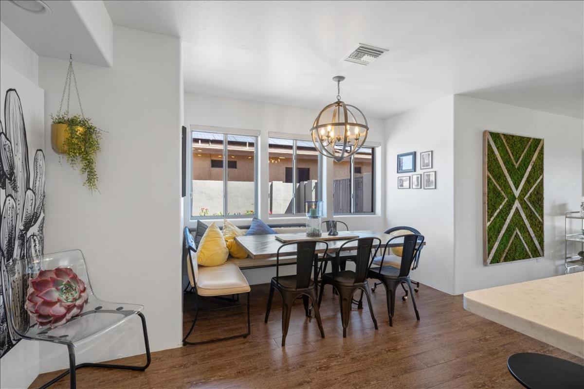 5 Bedroom 4 Bath Boutique Home Premium Location + Heated Pool Option Γκλέντεϊλ Εξωτερικό φωτογραφία