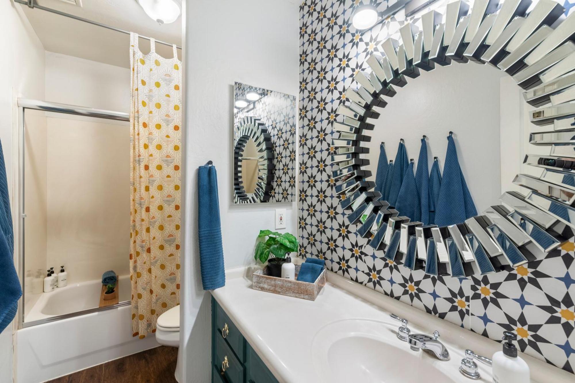 5 Bedroom 4 Bath Boutique Home Premium Location + Heated Pool Option Γκλέντεϊλ Εξωτερικό φωτογραφία